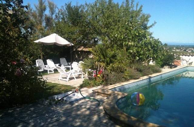 Appartement de vacances vignes piscine jacuzzi sauna hammam dans beau parc