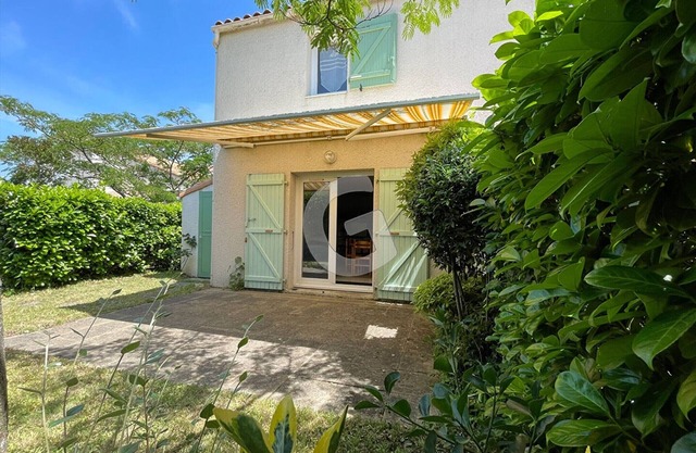Pavillon 4/5 pers. avec piscine à 1,4 km de la plage Belesbat, Saint Vincent sur Jard