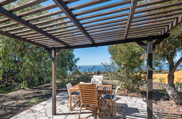 Maison de vacances 'El Perenquén' avec vue sur les montagnes, Wi-Fi et climatisation
