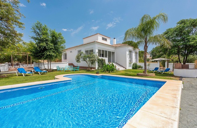 Maison de vacances "Casa Rural Dehesa De Las Yeguas" avec piscine, terrasses et Wi-Fi