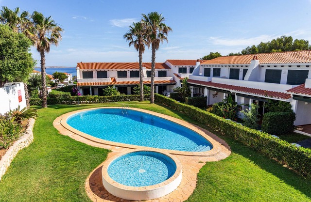 Maison de vacances "Maison Menorca" avec vue sur la mer, piscine partagée et Wi-Fi