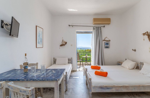 Maison de vacances '1 Kypri Seaview Perasma Studio' avec vue sur la mer, Wi-Fi et climatisation