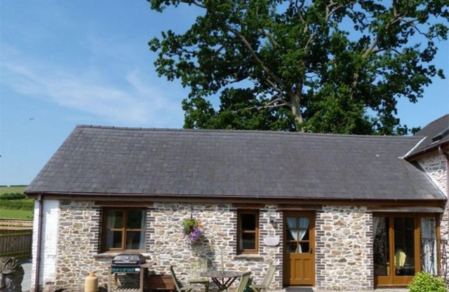 Holiday Home Bwthyn Bach