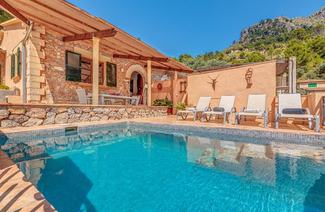Maison de vacances "Ca N'Aina" près de la plage avec vue sur la montagne, climatisation et piscine