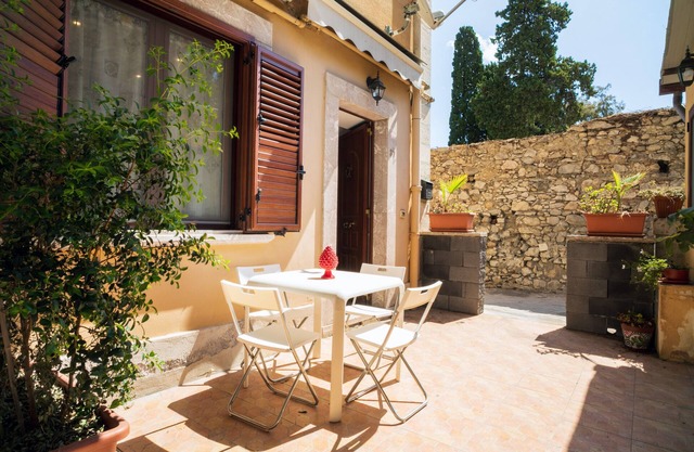 Maison de vacances 'Carly Taormina' avec terrasse partagée et Wi-Fi
