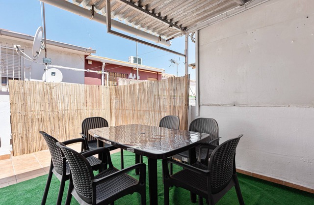 Maison de vacances 'Casa Ana La Rosaleda' avec terrasse privée, Wi-Fi et climatisation