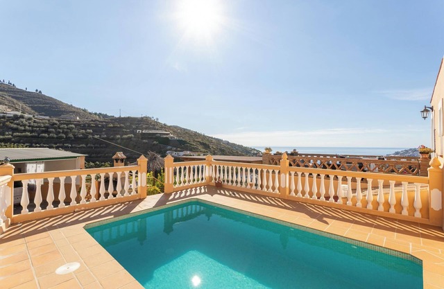 "Casa gonzalez" vue sur la mer et les montagnes, piscine extérieure, jardin, terrasse et Wi-Fi.