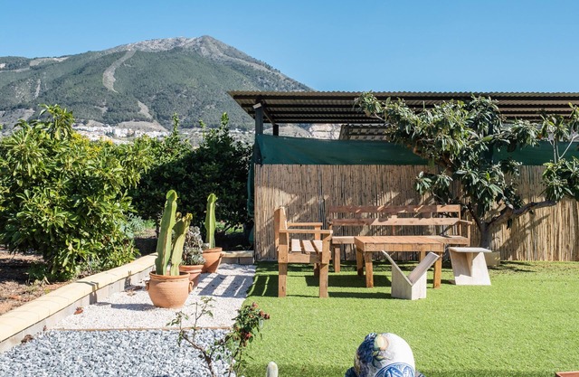 Holiday Home 'Casa La Huerta I' with Private Pool, Private Terrace and Wi-Fi