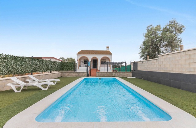 Maison de vacances "Casa Rural Montemayor" avec piscine et terrasse privée