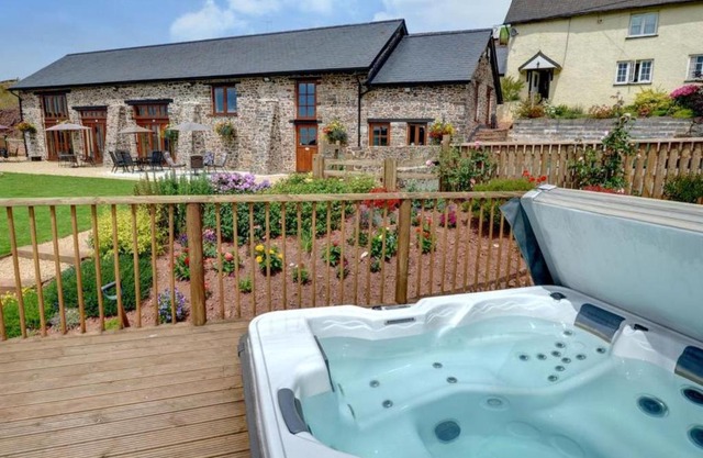 Holiday Home Cider Pound