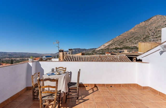 Maison de vacances 'Coqueta Casa Rural Para 8 Personas' avec terrasse privée, balcon et Wi-Fi