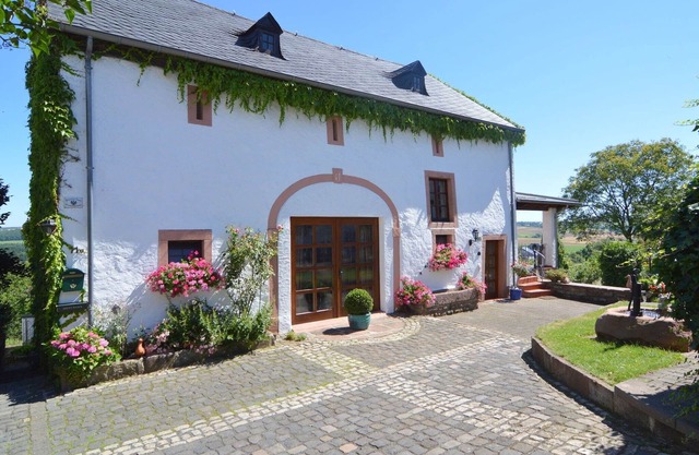 Casa de vacaciones en Ittel Eifel con balcón