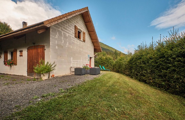 Maison de vacances 'Des Granges' avec vue sur les montagnes, terrasse privée et Wi-Fi