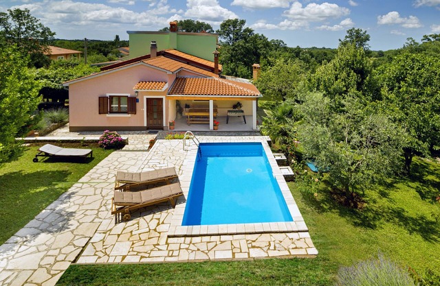 Maison de vacances Ecio, avec un grand jardin, en pleine nature, entièrement clôturée