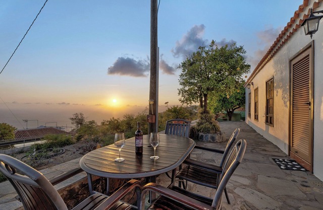 Maison de vacances 'El Naranjo Viejo' avec vue sur la mer, Wi-Fi et climatisation