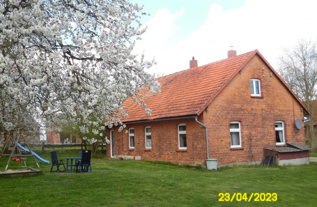 Holiday Home 'Feldblick' with Private Terrace, Private Garden and Wi-Fi