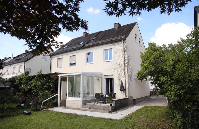 Holiday Home 'Ferienglück Rosenheim' with Private Terrace, Private Garden and Wi-Fi