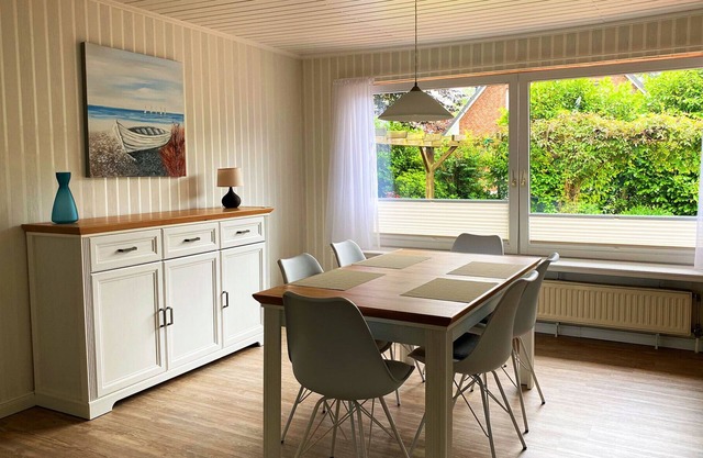 Maison de vacances 'Ferienhaus Emeis' avec terrasse partagée, jardin partagé et Wi-Fi