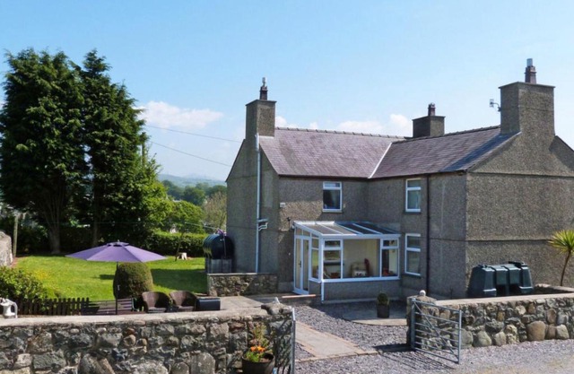 Holiday Home Ffermdy'r Bont