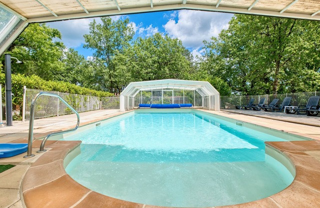 Holiday Home 'La Grange De Léo' with Shared Pool, Private Terrace and Wi-Fi