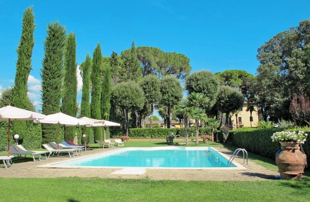 Holiday Home Giuggiolo - Giuggiolo 3 by Interhome