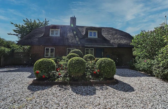Holiday home Haus unter Reet