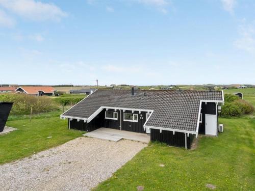 Holiday Home Hilkka - 500m from the sea by Interhome