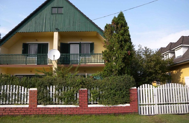 Maison de vacances avec 2 terrasses et piscine près de la plage