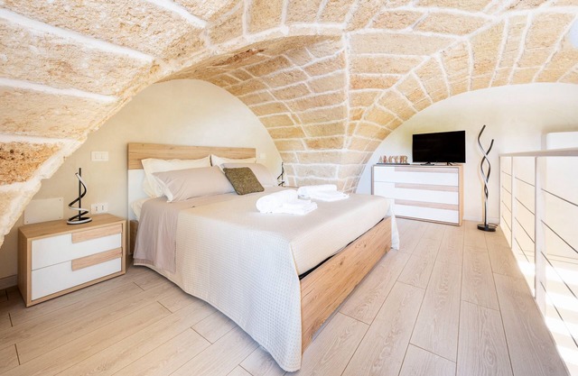 Holiday Home 'Il Rifugio Sotto La Volta' with Private Terrace, Wi-Fi and Air Conditioning