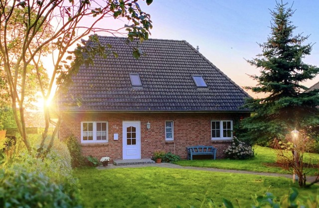 Maison de vacances 'Ferienhaus Immerlicht Norddeich S-H' avec terrasse privée, jardin privé et Wi-Fi