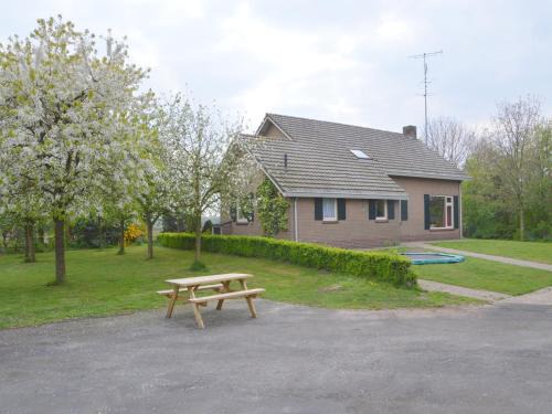 Holiday Home in Elsendorp with Garden