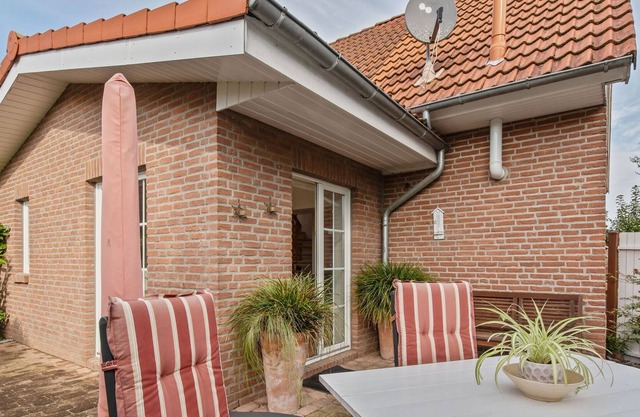 Maison de vacances attrayante à Oldenburg avec jardin près de la mer