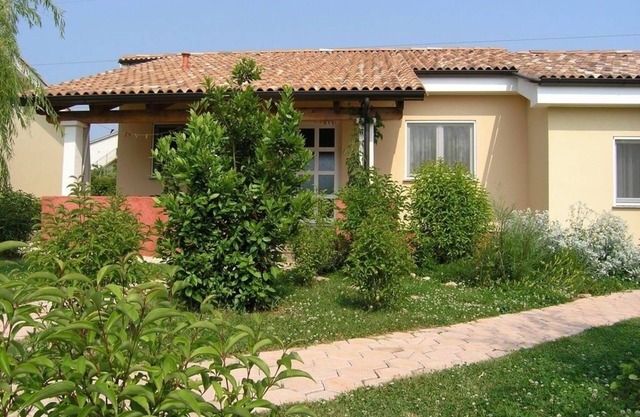 Maison de vacances dans Poreč avec terrasse, Climatisation, WIFI, Lave-vaisselle (4400-5)