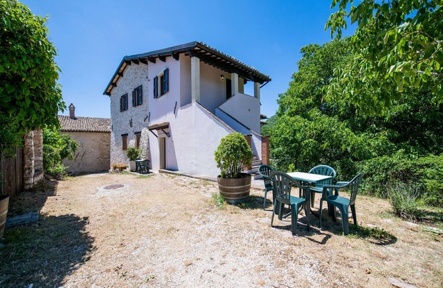Maison de vacances avec piscine près de Rasiglia