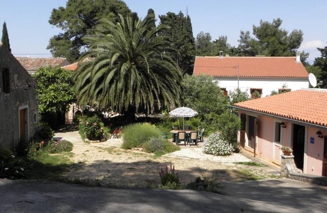 Maison de vacances dans Veli Lošinj avec terrasse, Climatisation, WIFI, Machine à laver (63-1)