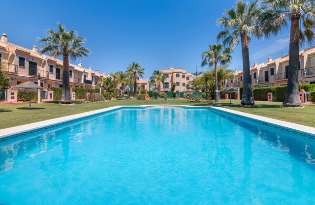 Maison de vacances 'Islantilla' avec piscine partagée, terrasse privée et Wi-Fi