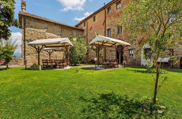 Maison de vacances rustique avec piscine