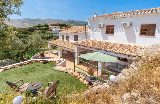 Maison de vacances 'Jaïra Sierra De Castril' avec vue sur la montagne, Wi-Fi et climatisation