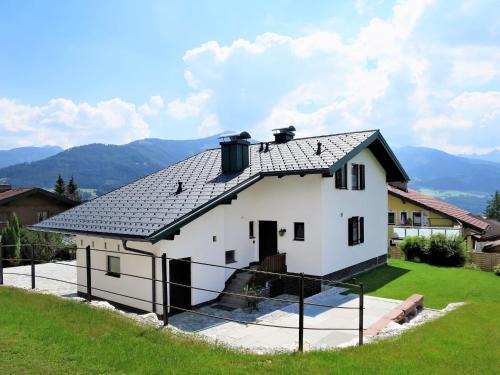 Holiday Home Jung by Interhome