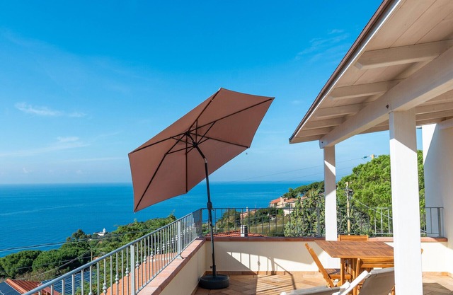 Maison de vacances 'L' Elicriso' avec vue sur la mer, Wi-Fi et climatisation