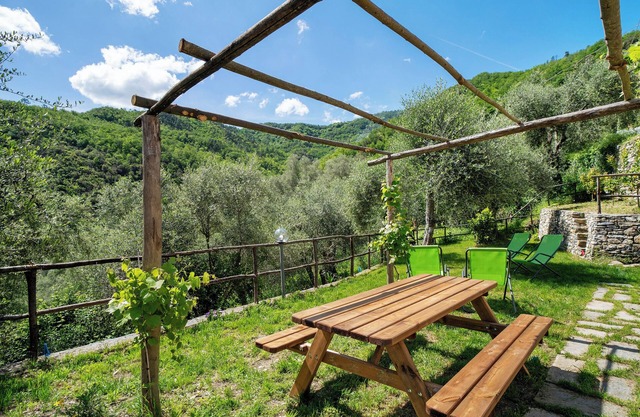 Maison de vacances 'La Casa Di Bosco' avec vue sur la montagne, jardin privé et Wi-Fi
