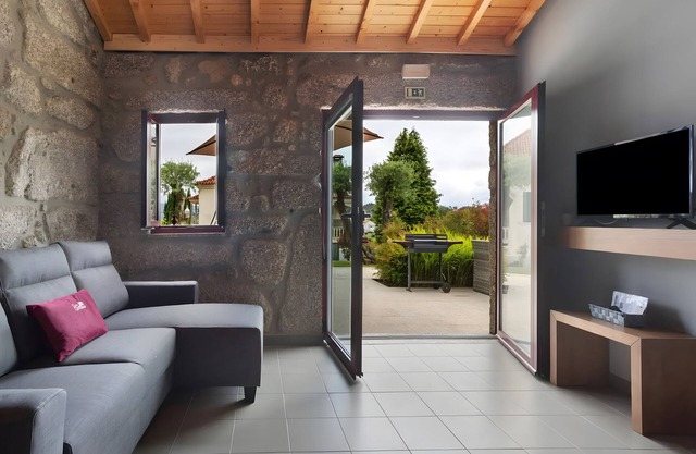 Maison de vacances 'Lagar T1' avec vue sur le lac, Wi-Fi et climatisation