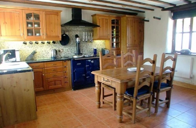 Holiday Home Luccombe Barn