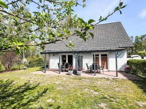 Holiday Home Möwennest - Muschelnest by Interhome