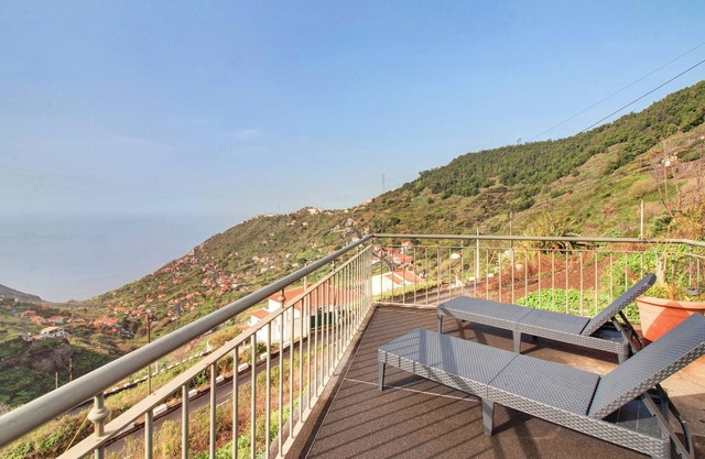 Maison de vacances Madeira Villa Liliana avec vue sur la mer, Terrasse & Wi-Fi