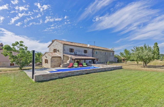 Maison de vacances Mariva * grand jardin, piscine privée, barbecue, wifi