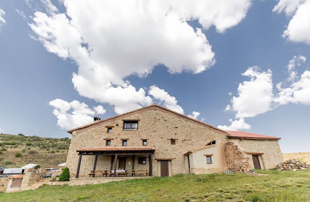 Maison de vacances 'Masía Casa Rullo' avec vue sur les montagnes, terrasse privée et Wi-Fi
