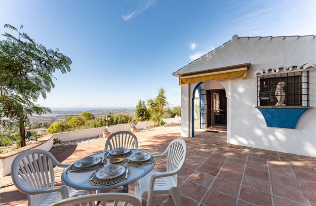 Maison de vacances "Mijas la Nueva" avec vue sur la mer et piscine partagée