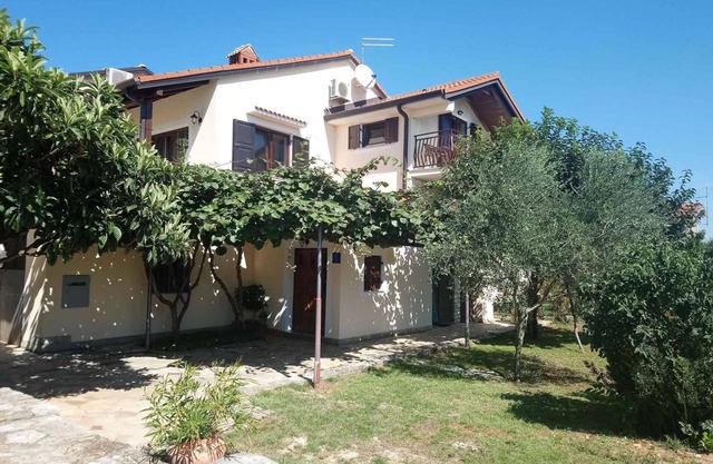 Maison de vacances avec jardin et barbecue