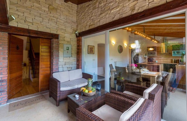 Maison de vacances avec piscine et climatisation